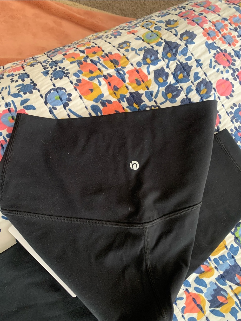 High-Rise Black Leggings - Women - Picture 4 of 4
